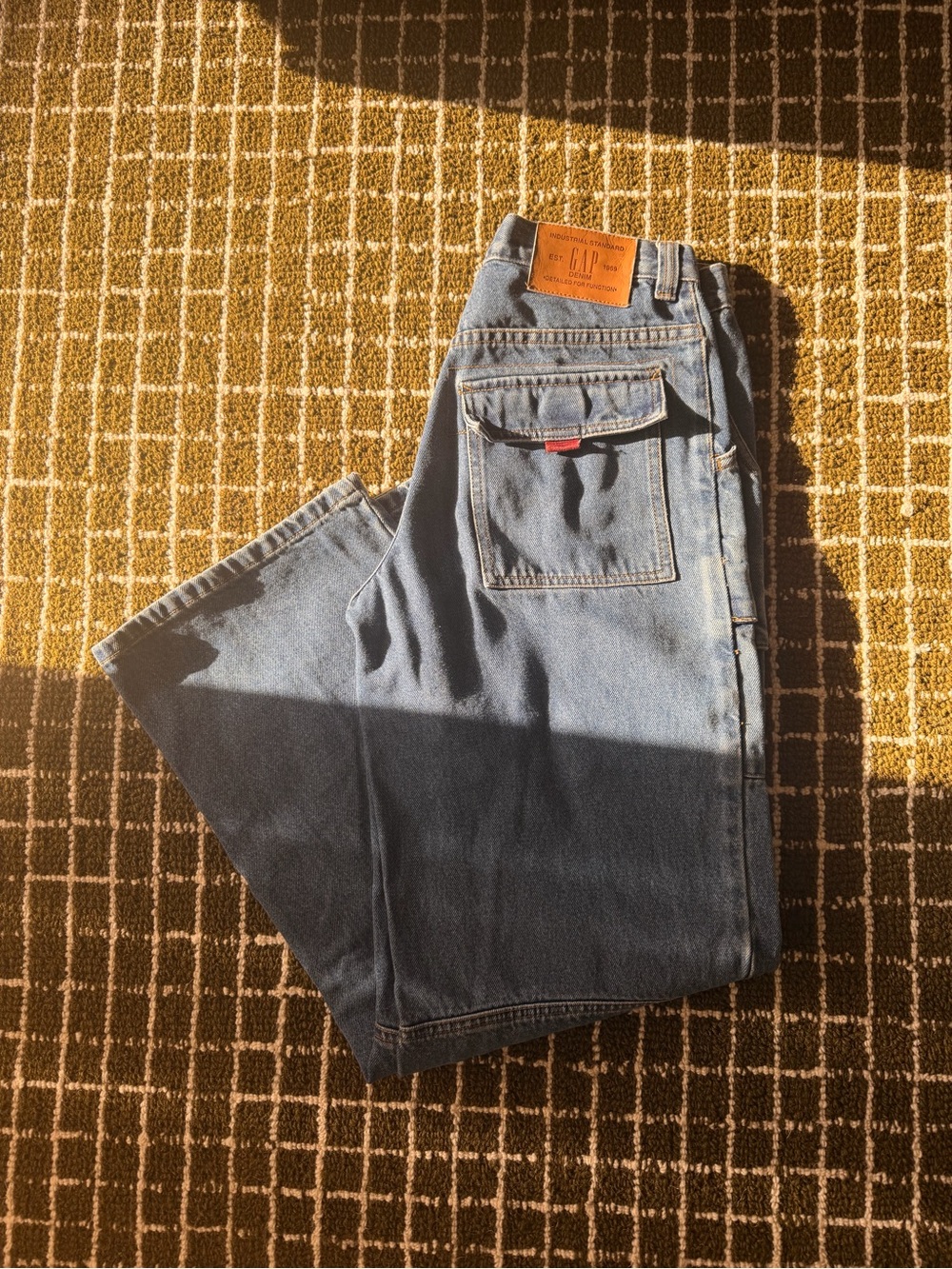 GAP Women’s Light Blue Relaxed Jeans